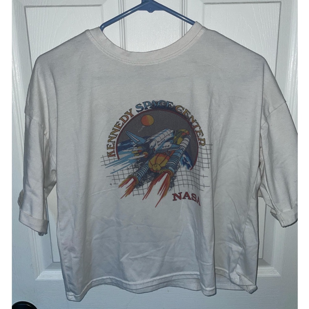 nasa cropped t-shirt